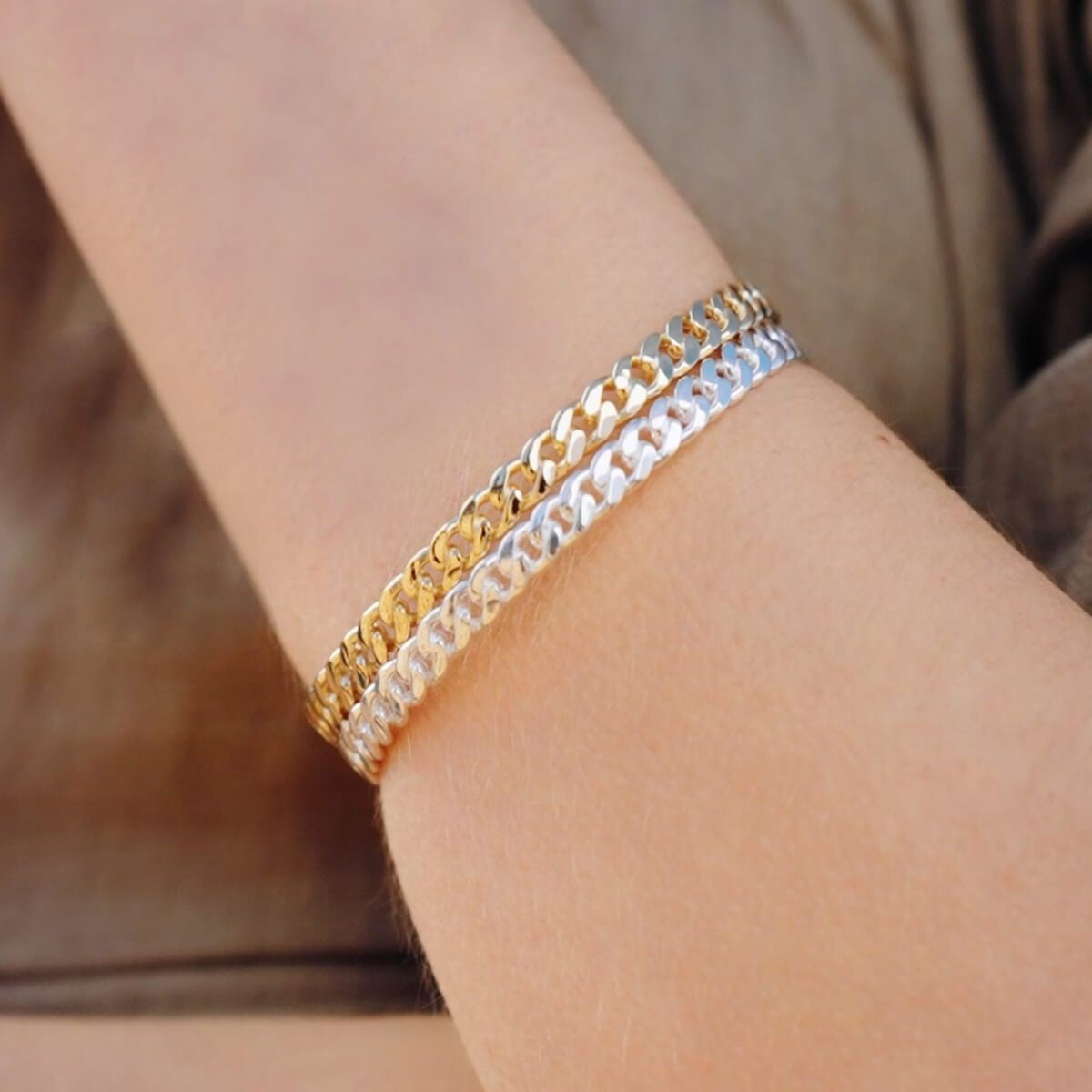 NAJO CURB LINK BANGLE 67MM INNER DIAMETER