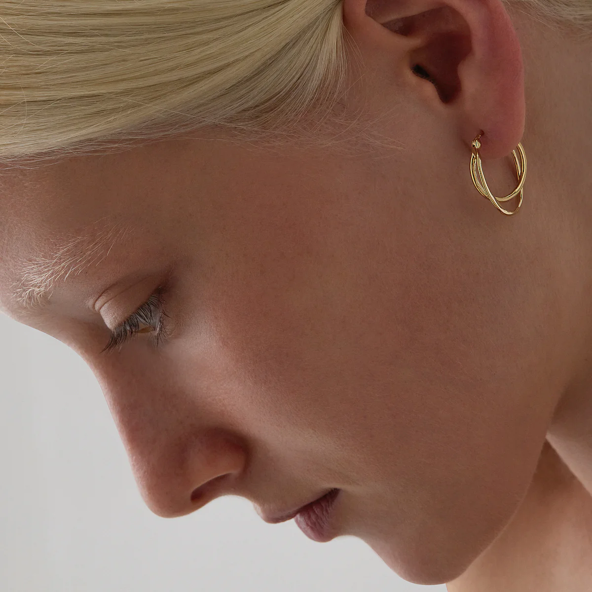 NAJO ECLIPSE HOOP EARRING GOLD