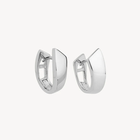 NAJO VERSAILLES HUGGIE EARRING