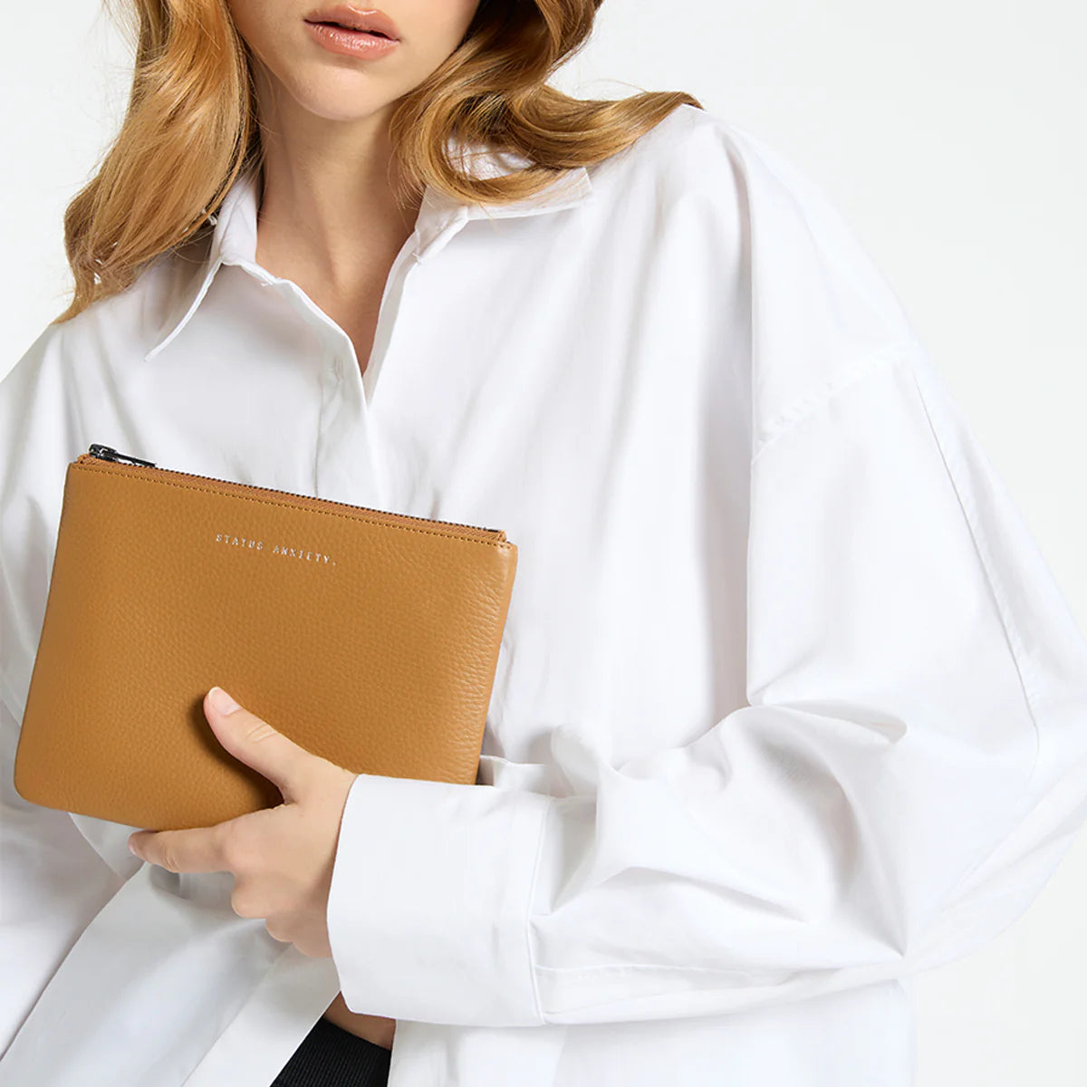 STATUS ANXIETY NEW DAY POUCH TAN
