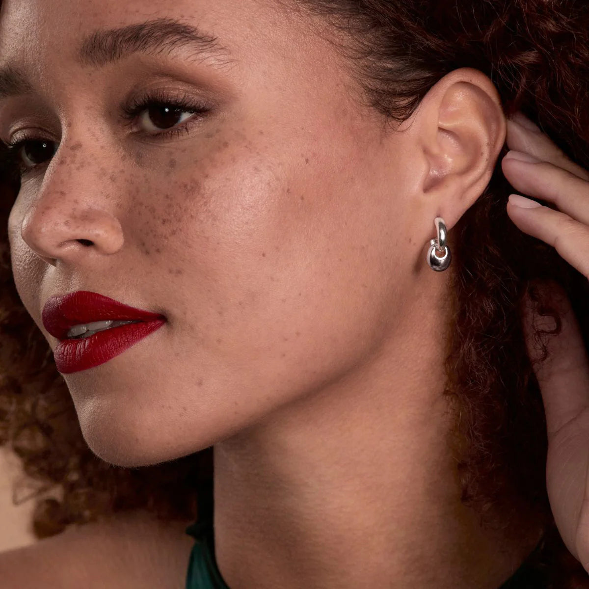 NAJO CURL HOOP STUD EARRINGS