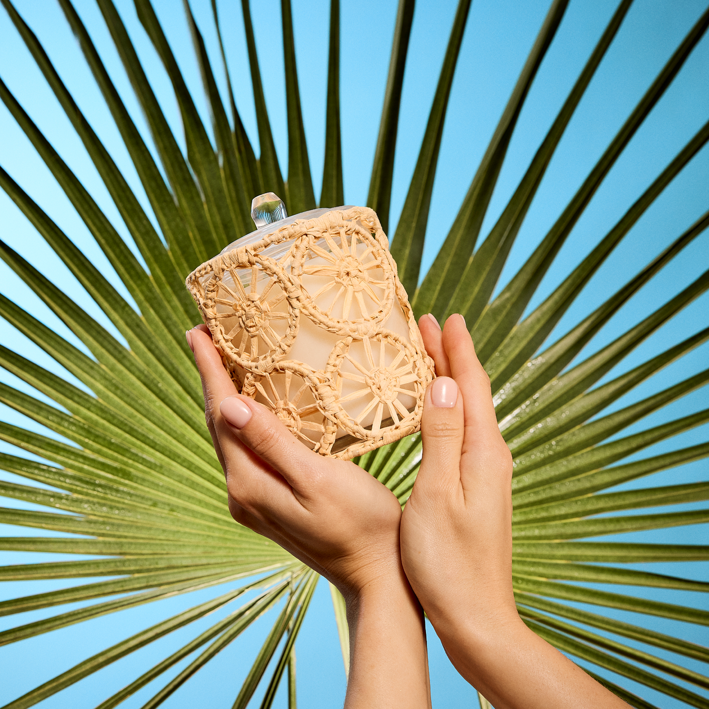 GLASSHOUSE CANDLE LAGOON AFTERNOON