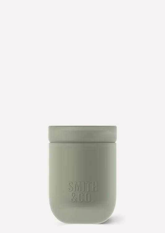 SMITH & CO CANDLE AMBER & FREESIA 250G